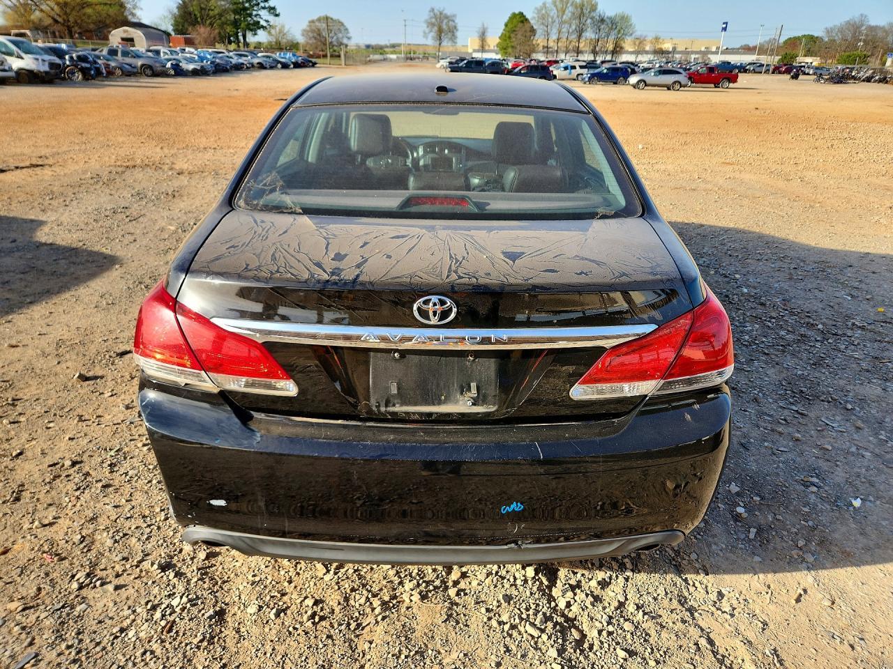2011 TOYOTA Avalon