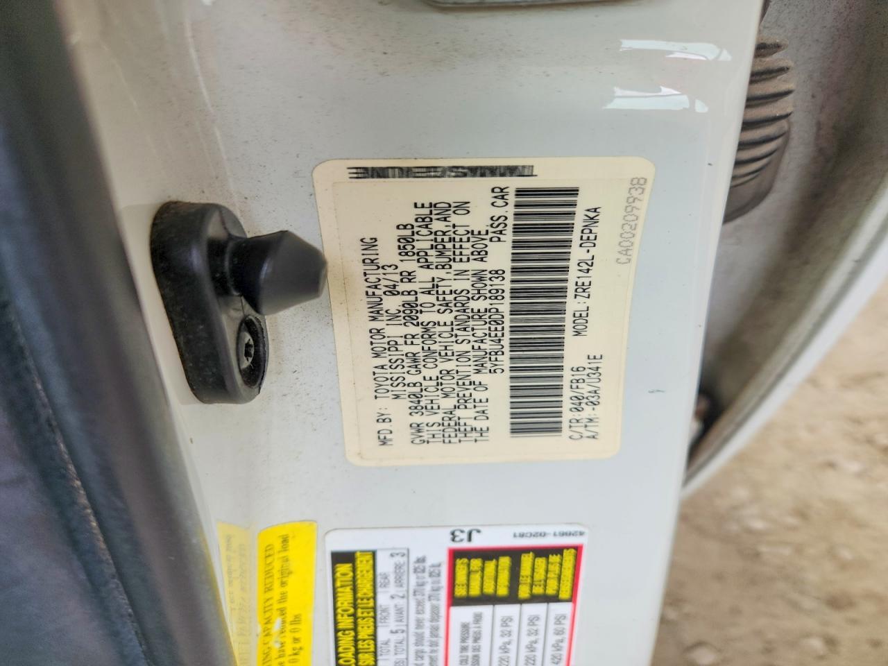 2013 TOYOTA COROLLA
