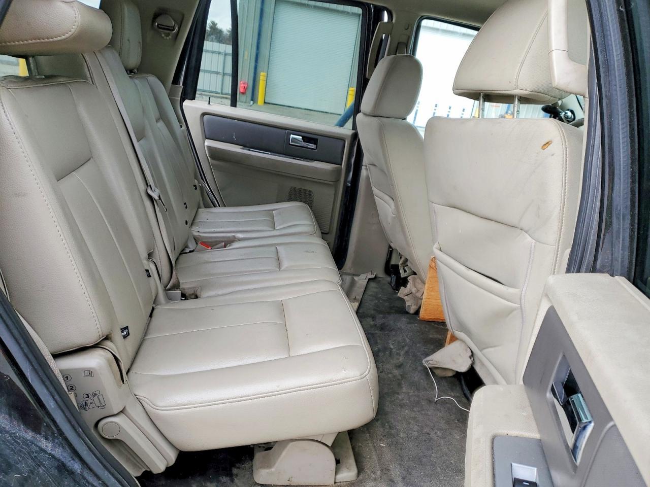 2010 FORD Expedition