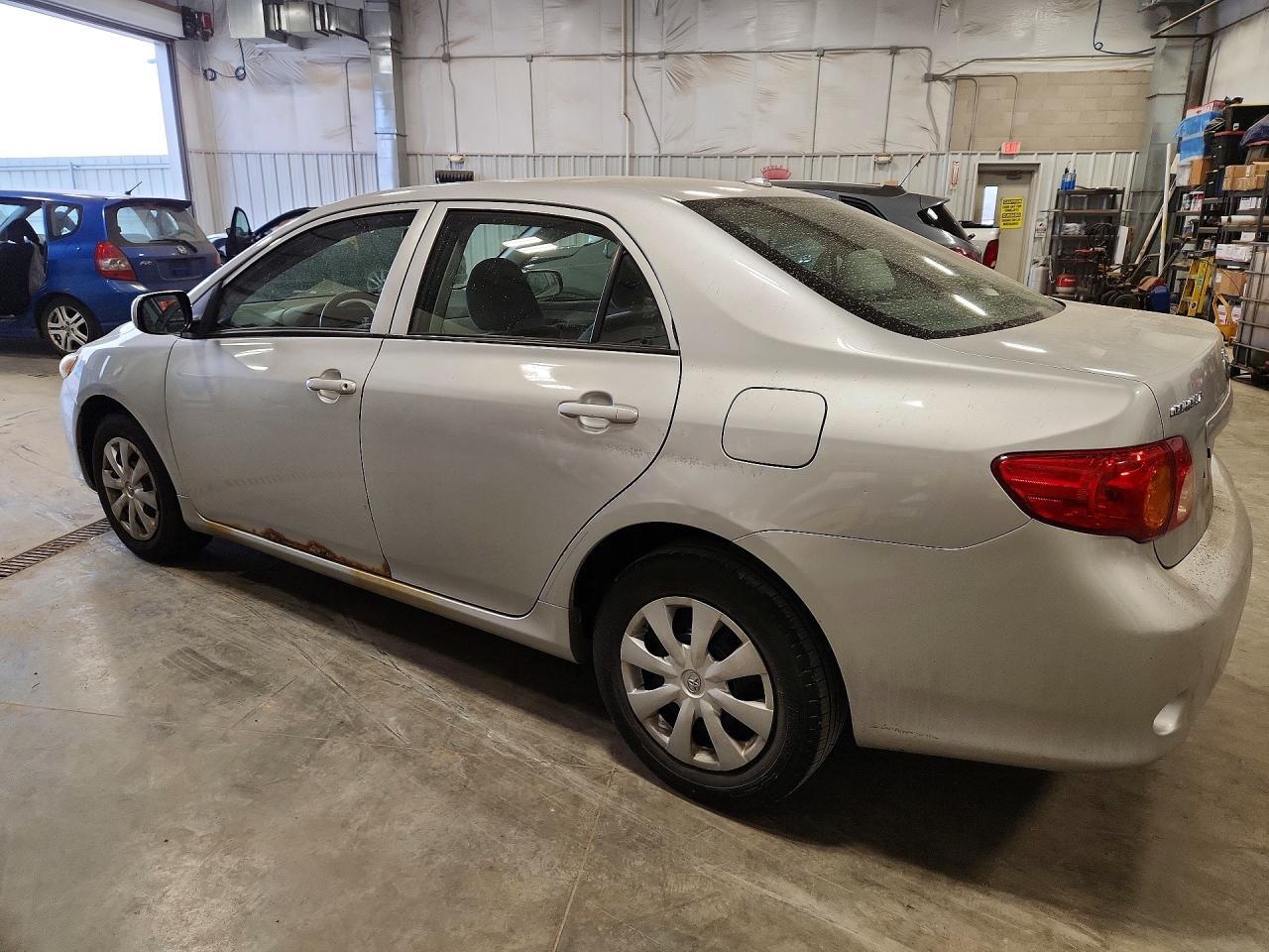 2009 TOYOTA COROLLA