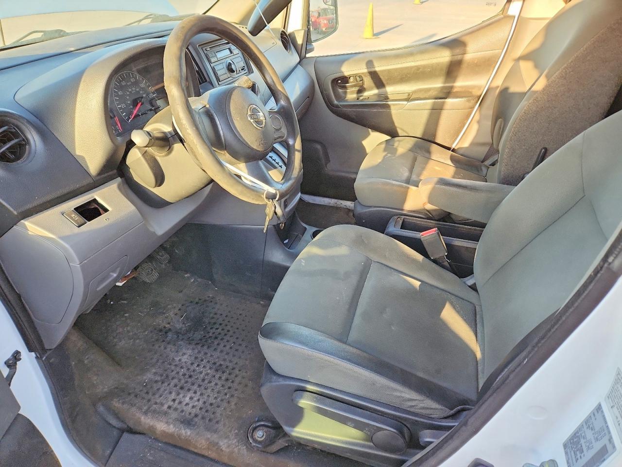 2016 NISSAN NV 200