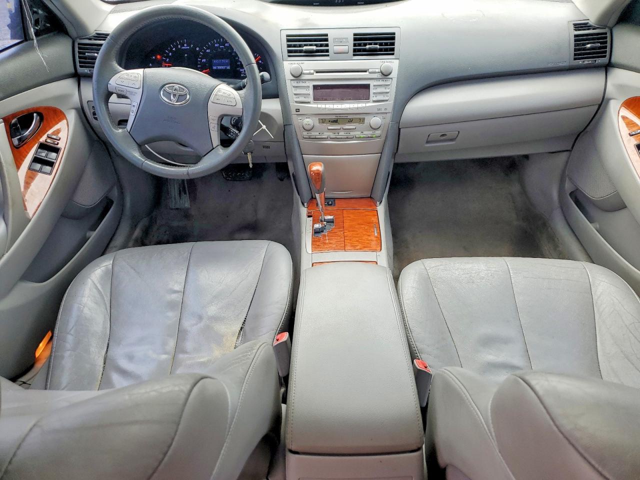 2011 TOYOTA CAMRY