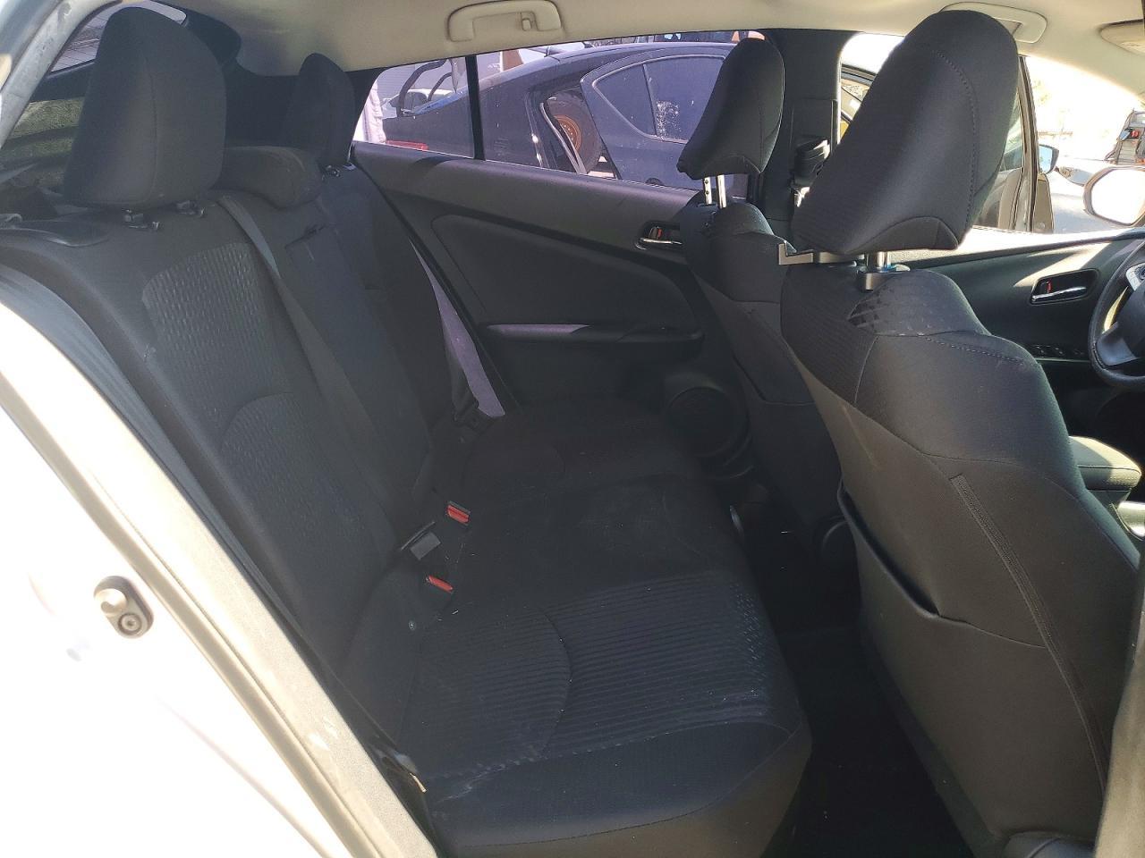 2016 TOYOTA PRIUS