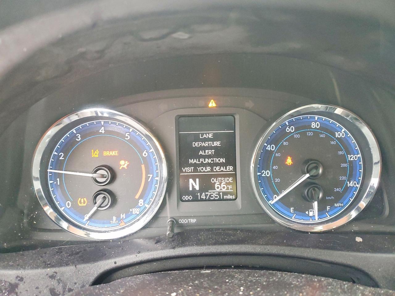 2017 TOYOTA COROLLA