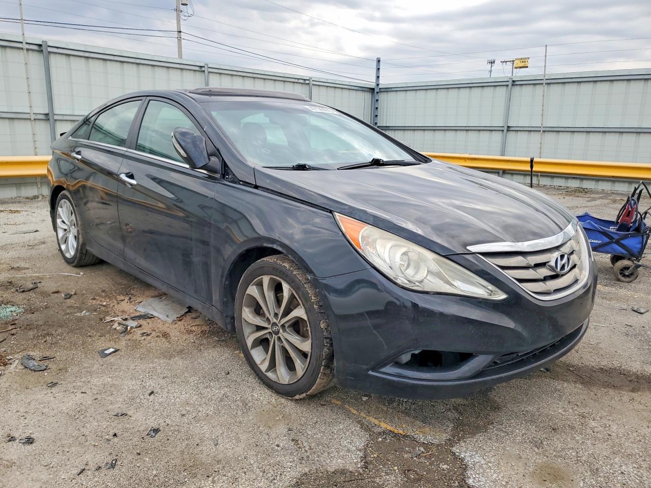2013 HYUNDAI SONATA