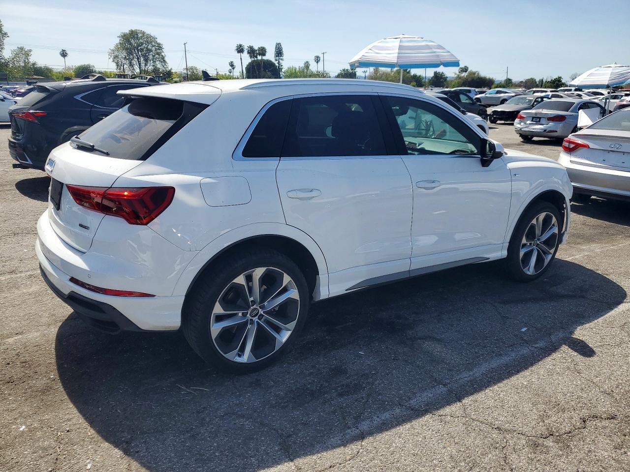 2019 AUDI Q3