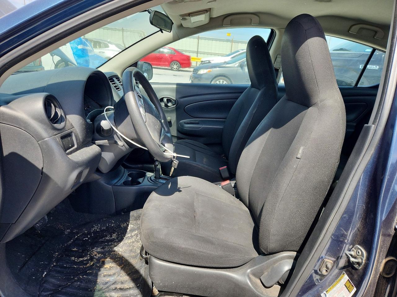 2015 NISSAN VERSA
