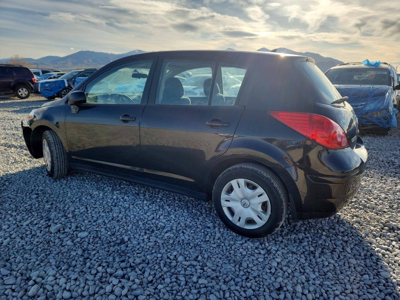 2011 NISSAN VERSA