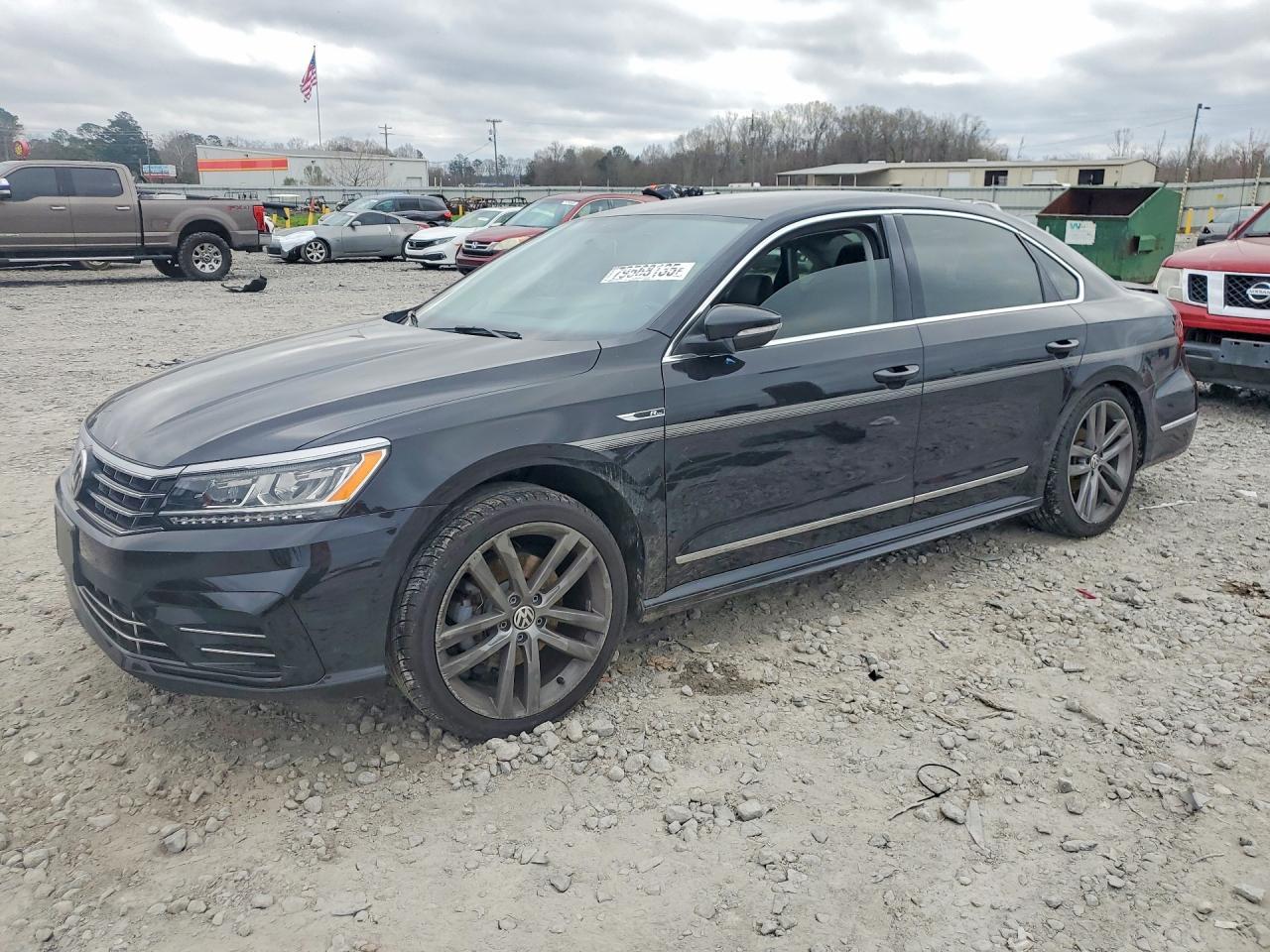 2017 VOLKSWAGEN Passat
