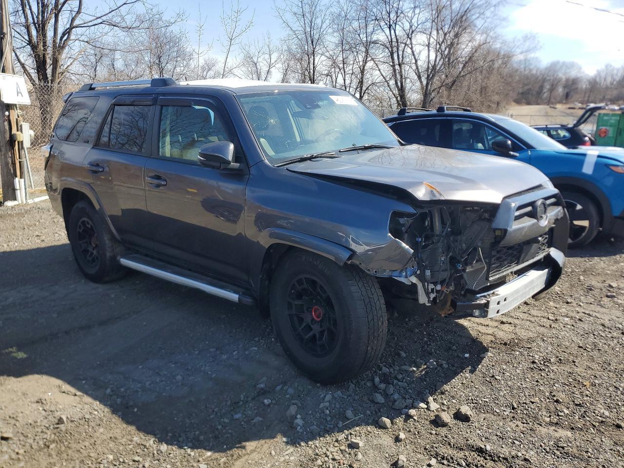 2022 TOYOTA 4Runner