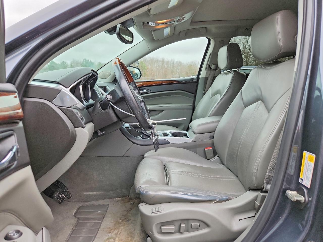 2010 CADILLAC SRX