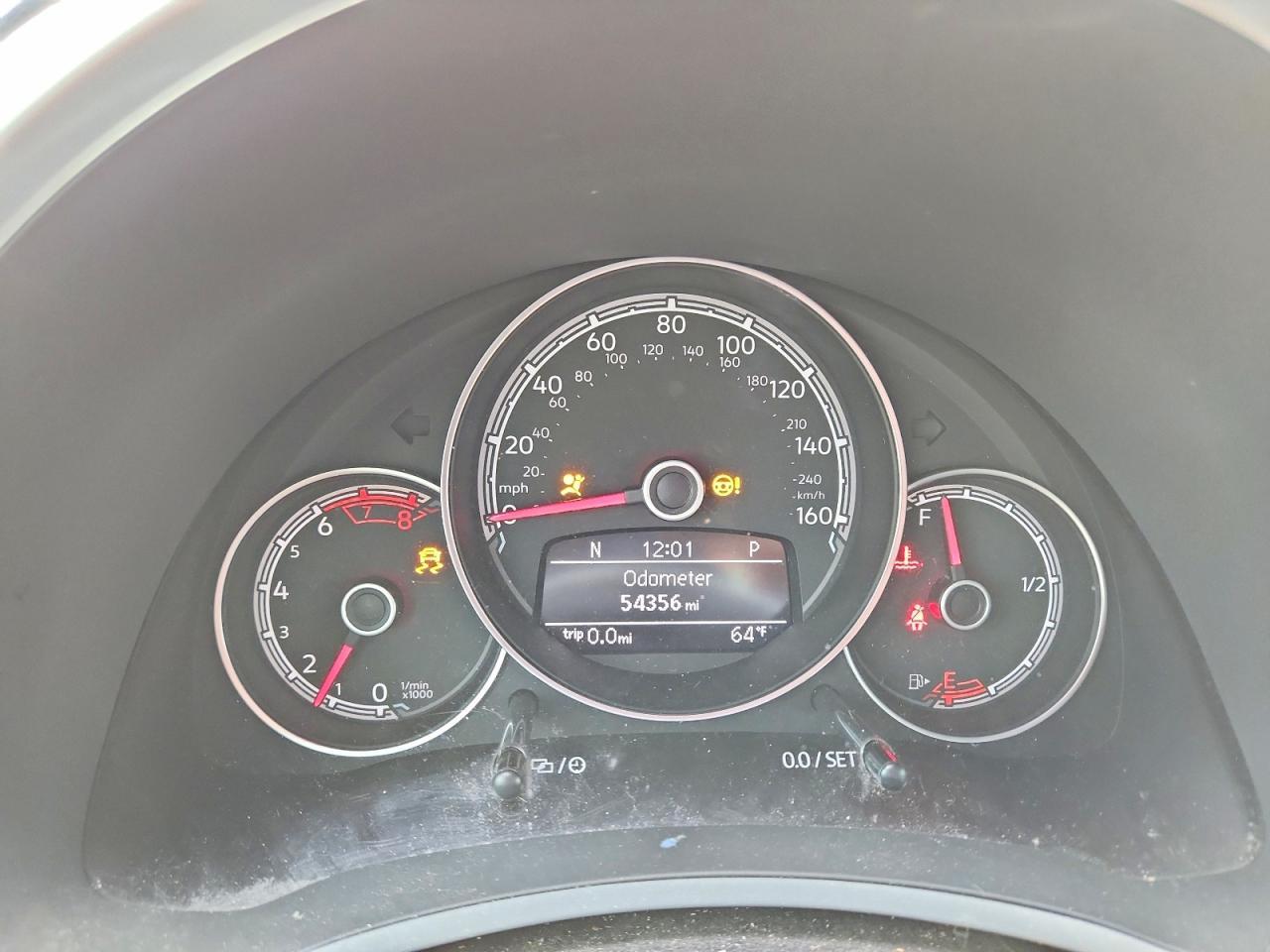 2019 VOLKSWAGEN Beetle