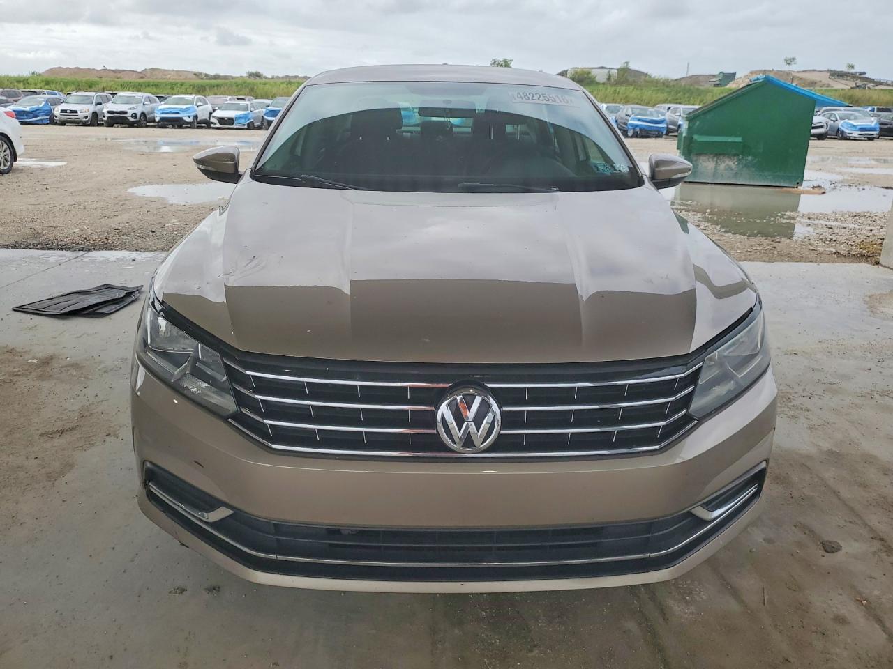 2016 VOLKSWAGEN Passat