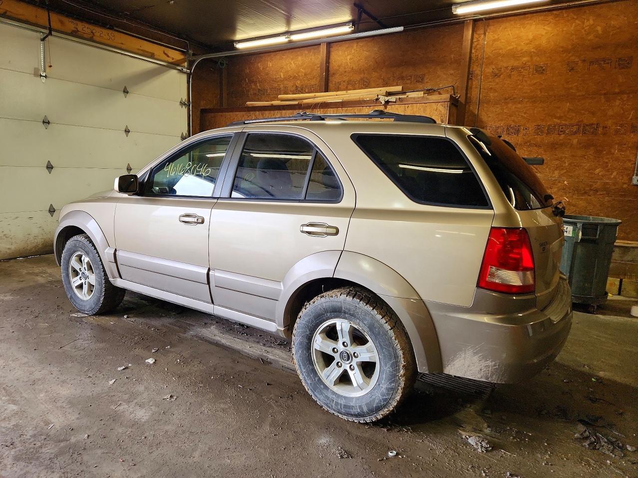 2003 KIA SORENTO