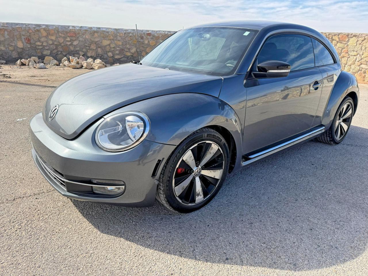 2012 VOLKSWAGEN Beetle