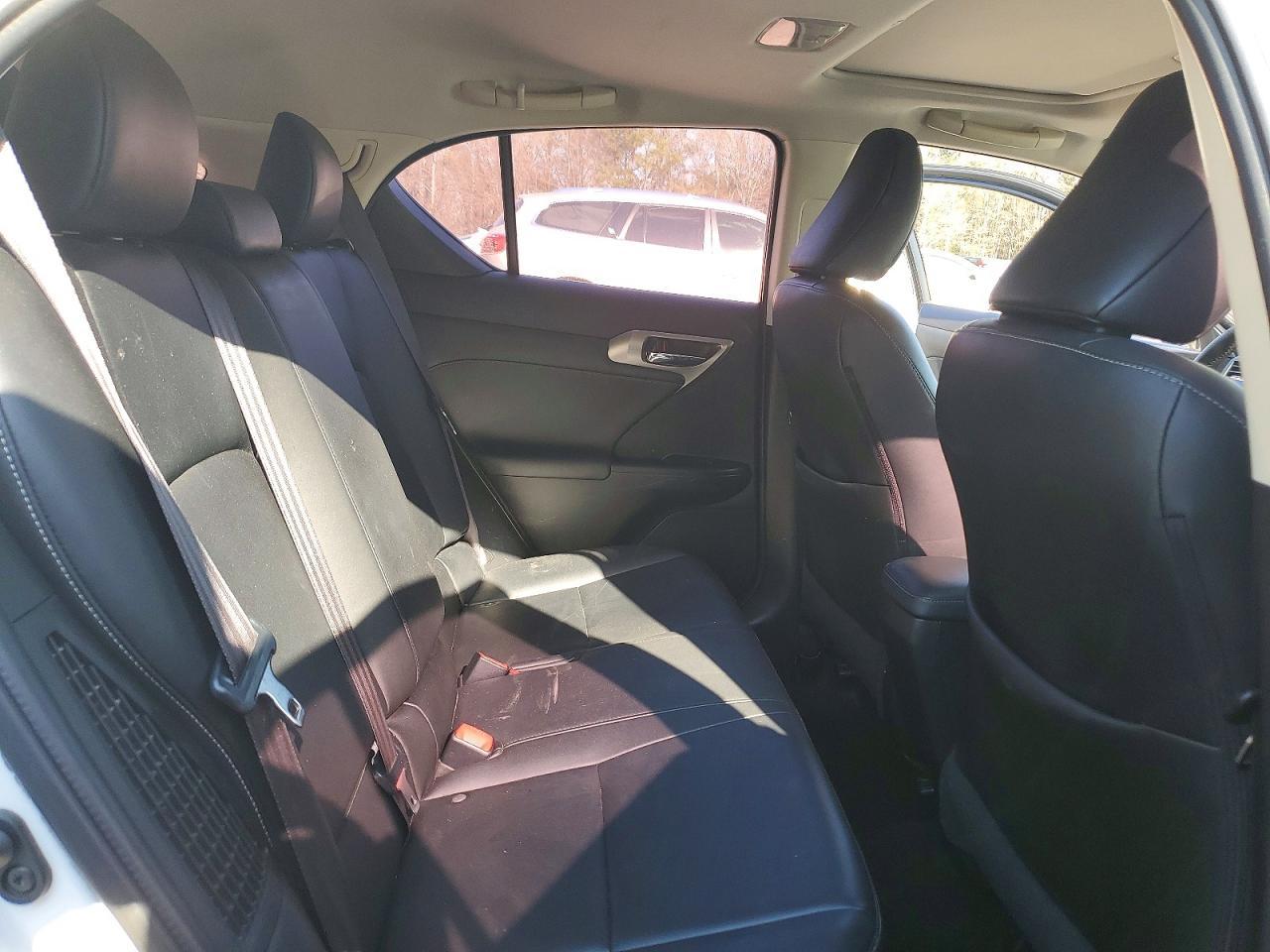 2015 LEXUS CT 200H