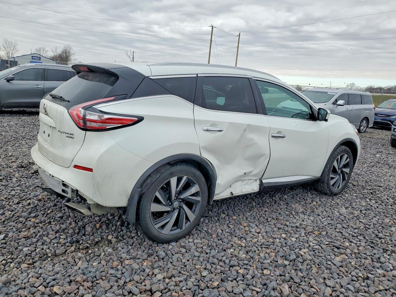 2015 NISSAN MURANO