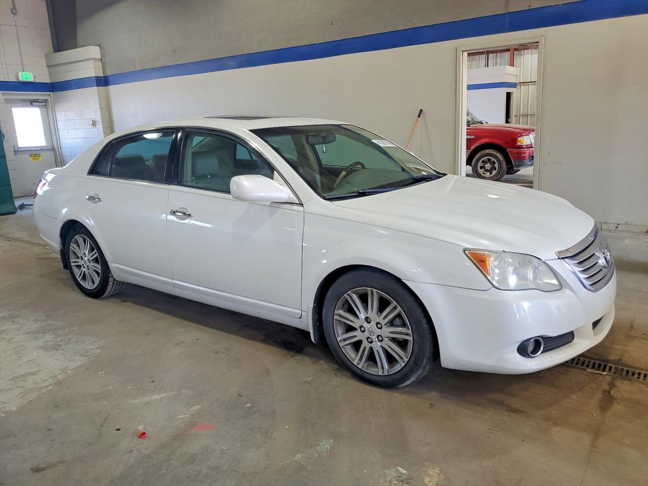 2008 TOYOTA Avalon