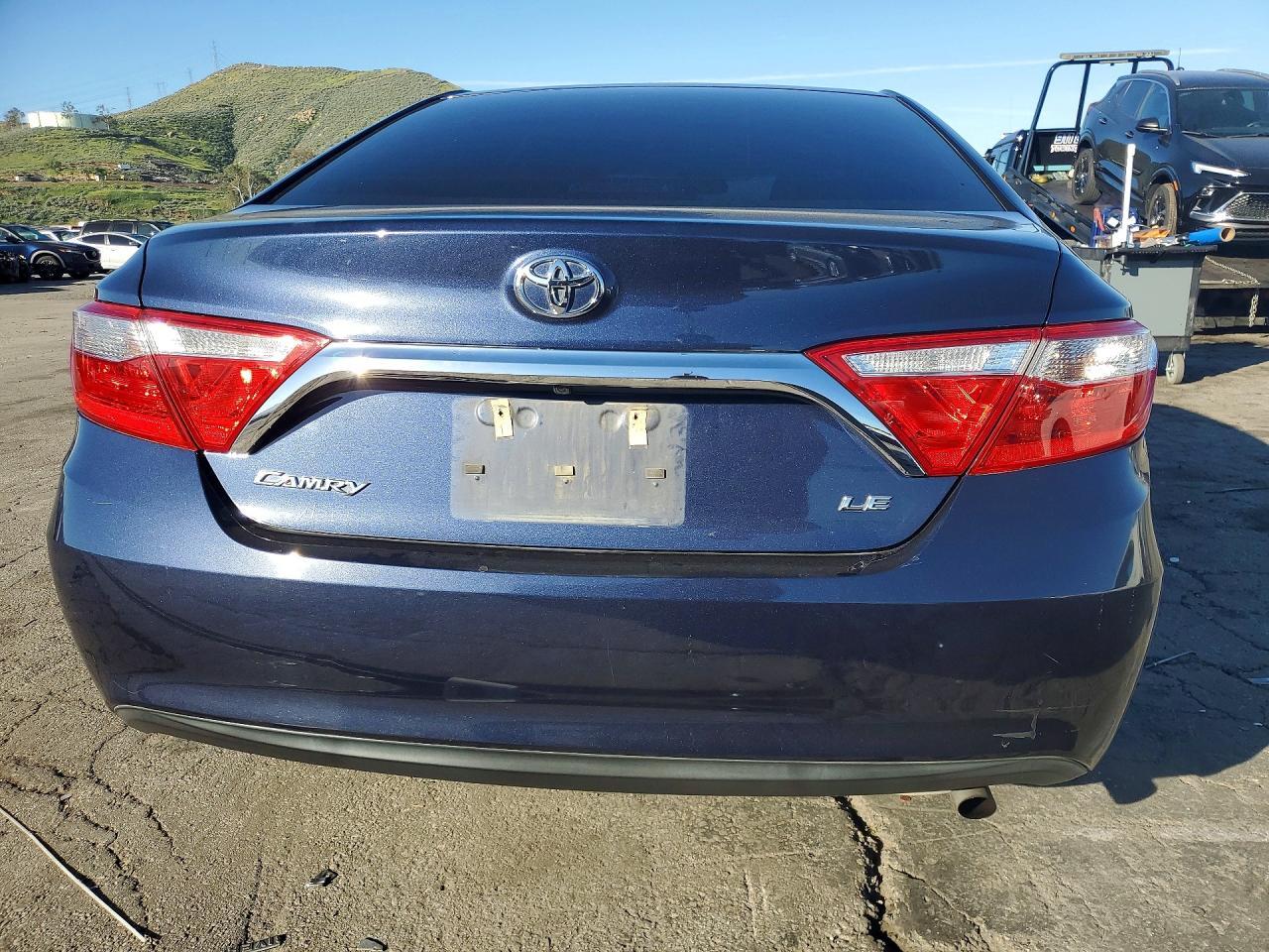 2017 TOYOTA CAMRY