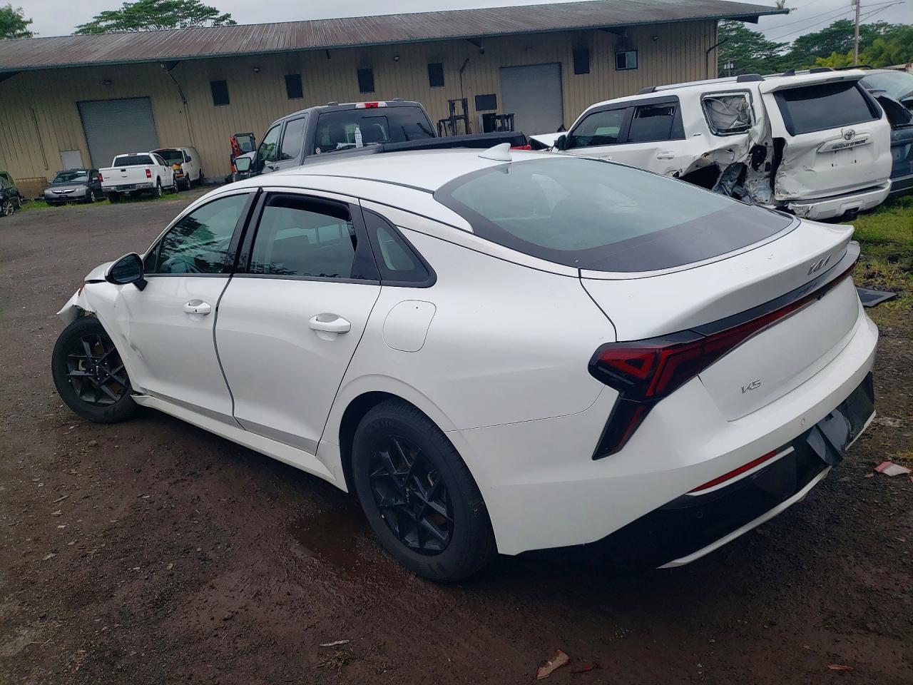2025 KIA K5