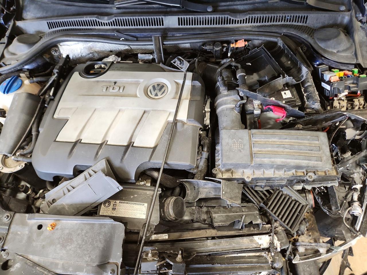 2011 VOLKSWAGEN JETTA