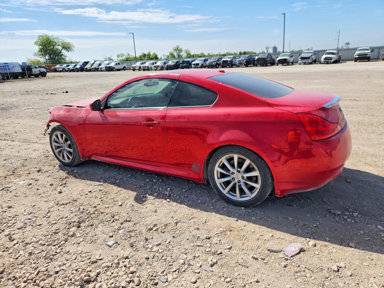 2013 INFINITI G37
