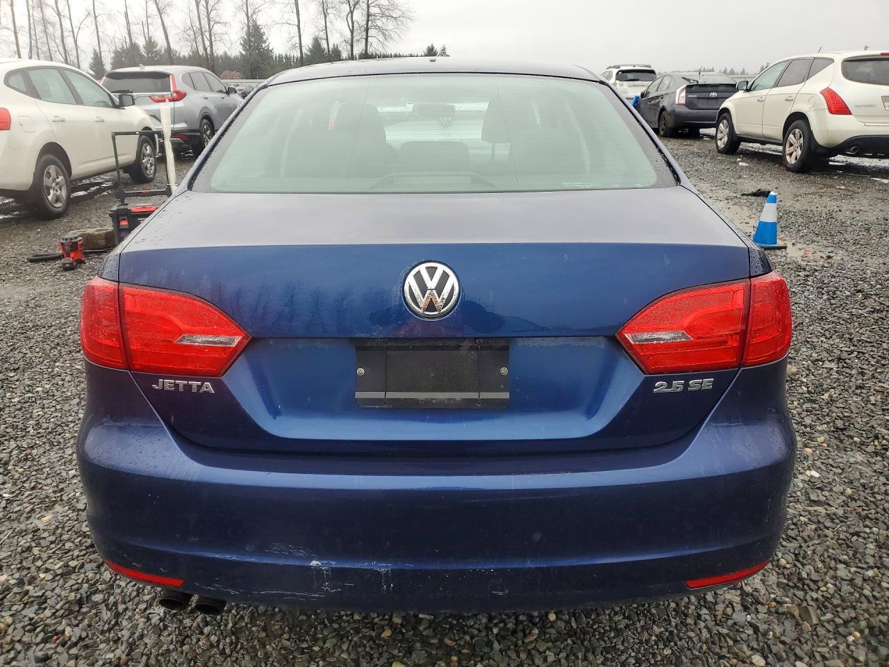 2011 VOLKSWAGEN JETTA