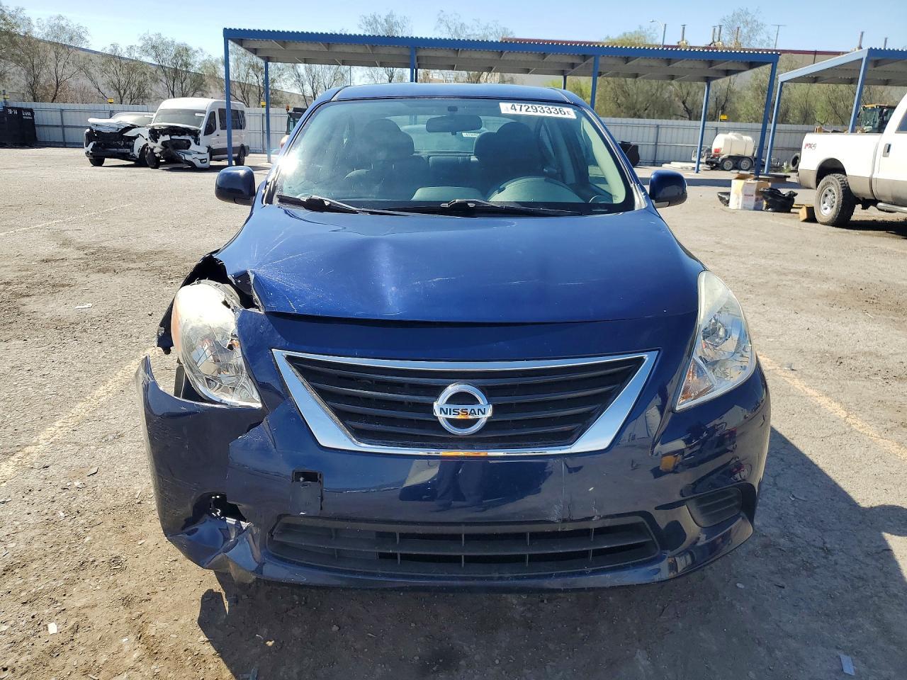 2014 NISSAN VERSA