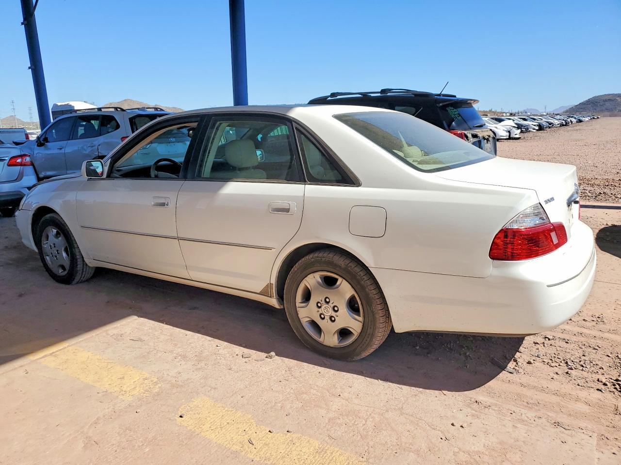 2003 TOYOTA Avalon