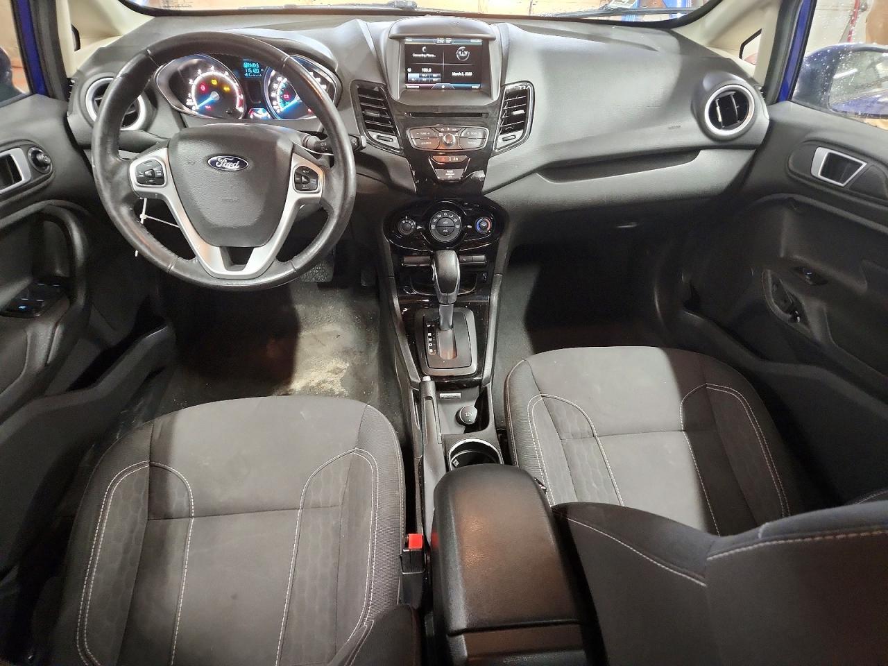 2015 FORD Fiesta