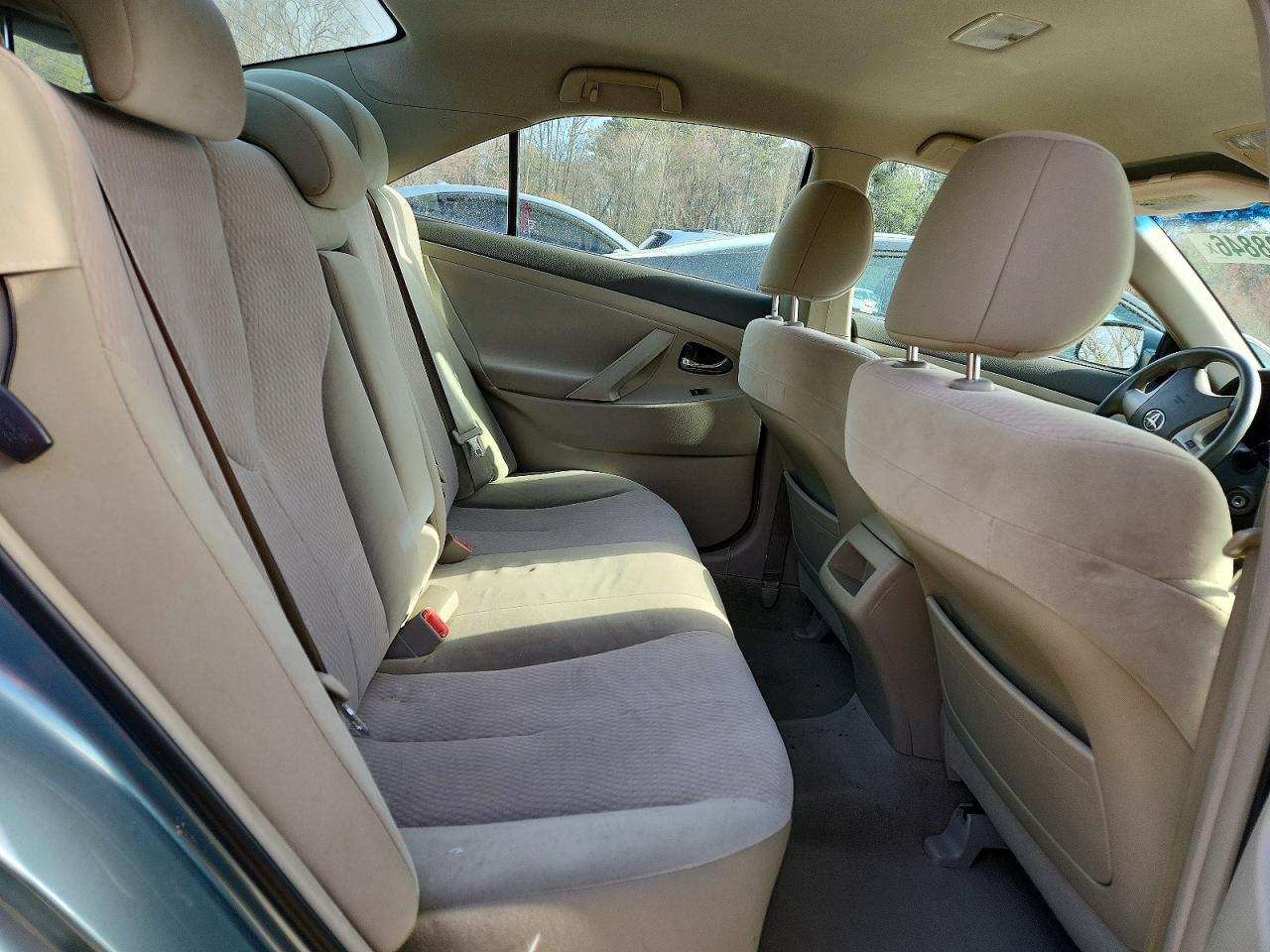 2011 TOYOTA CAMRY