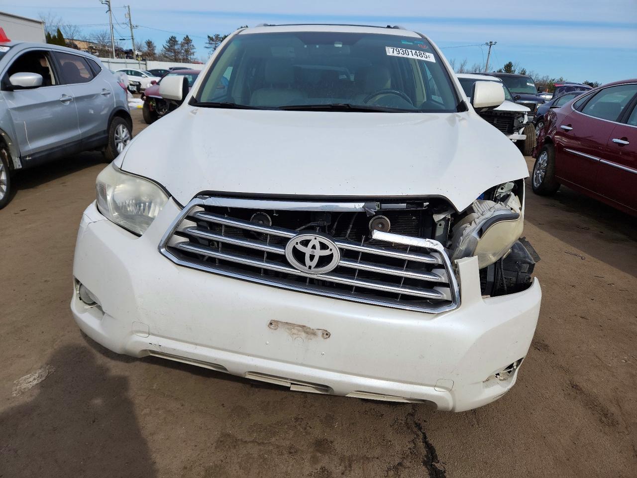 2010 TOYOTA HIGHLANDER