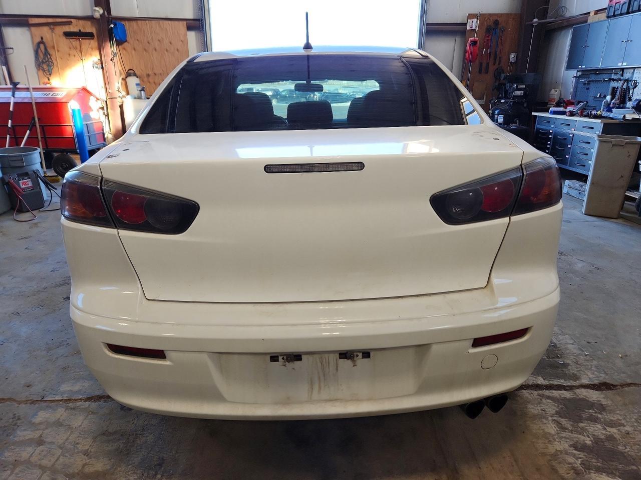 2016 MITSUBISHI LANCER