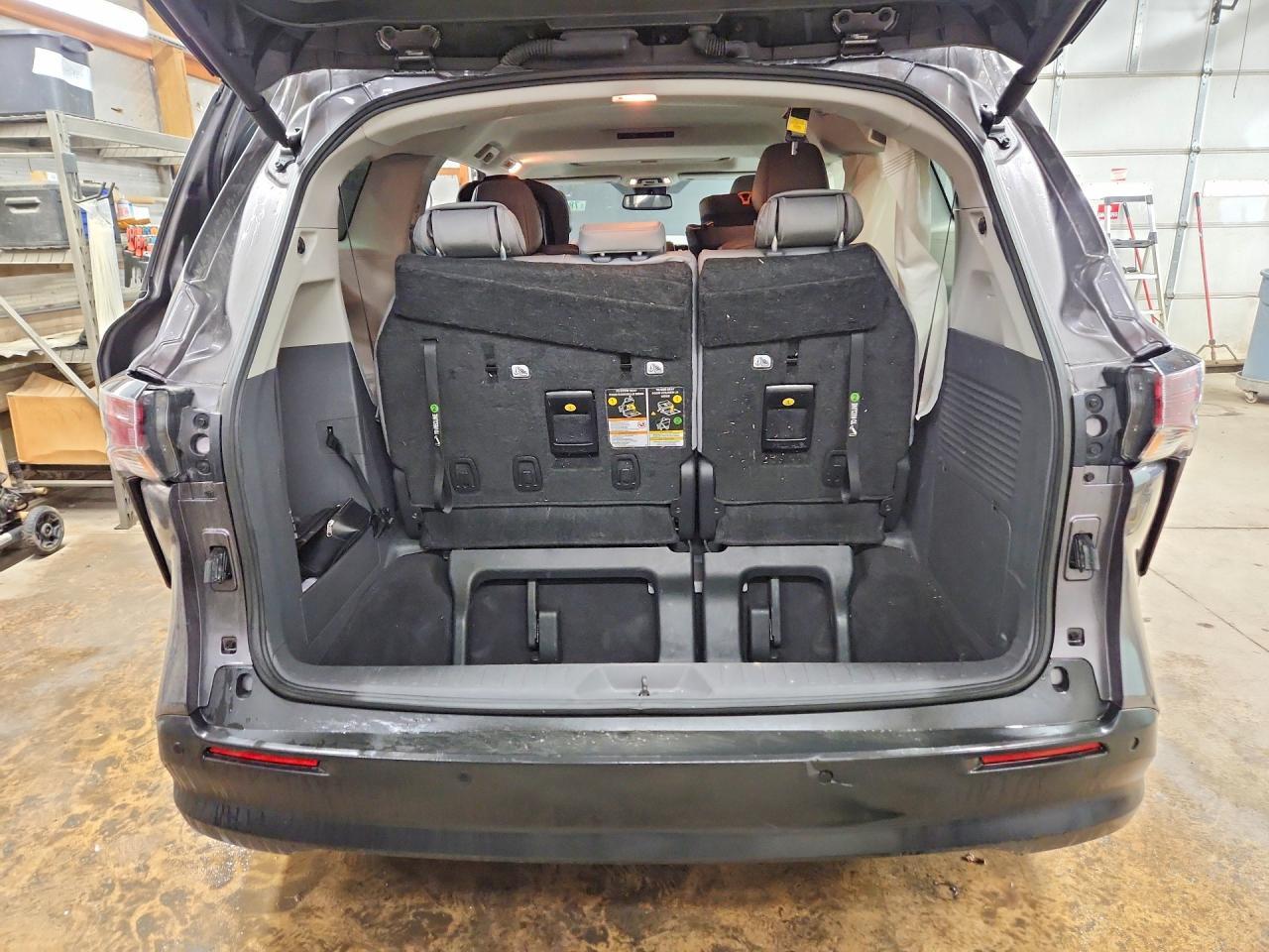 2023 TOYOTA SIENNA