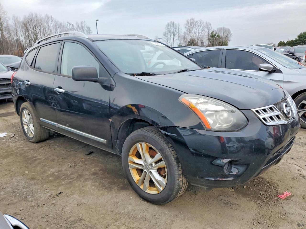 2015 NISSAN ROGUE