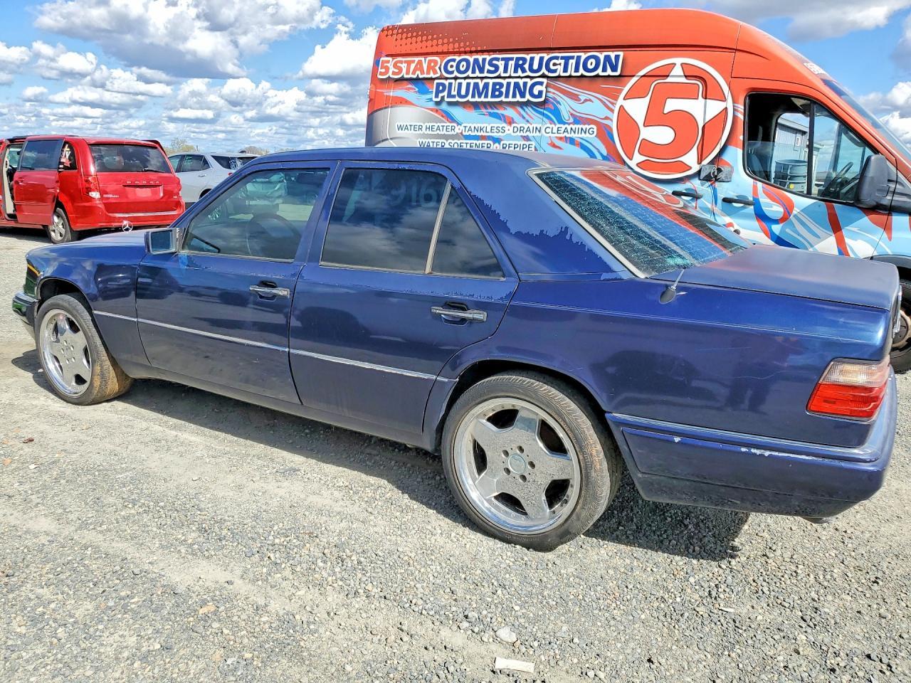 1995 MERCEDES-BENZ E-Class