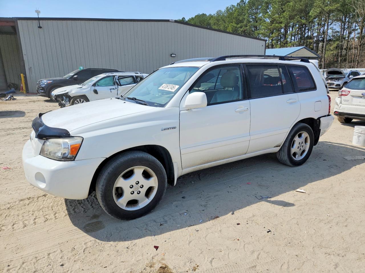 2005 TOYOTA HIGHLANDER