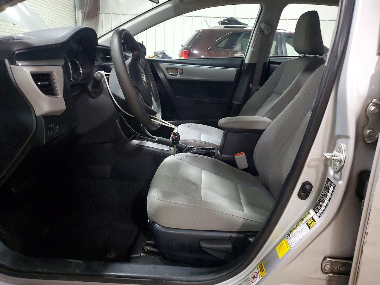 2015 TOYOTA COROLLA