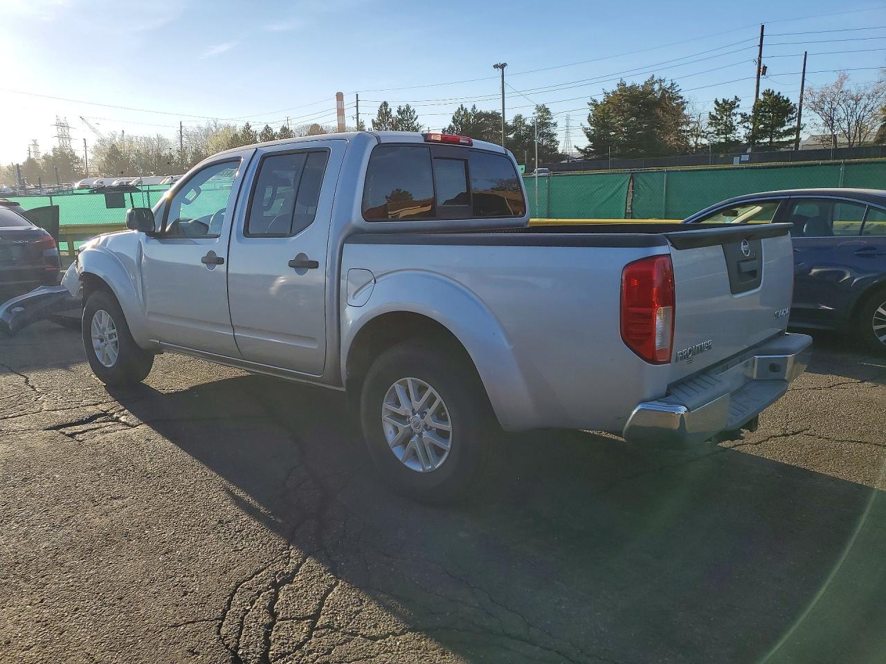 2016 NISSAN Frontier