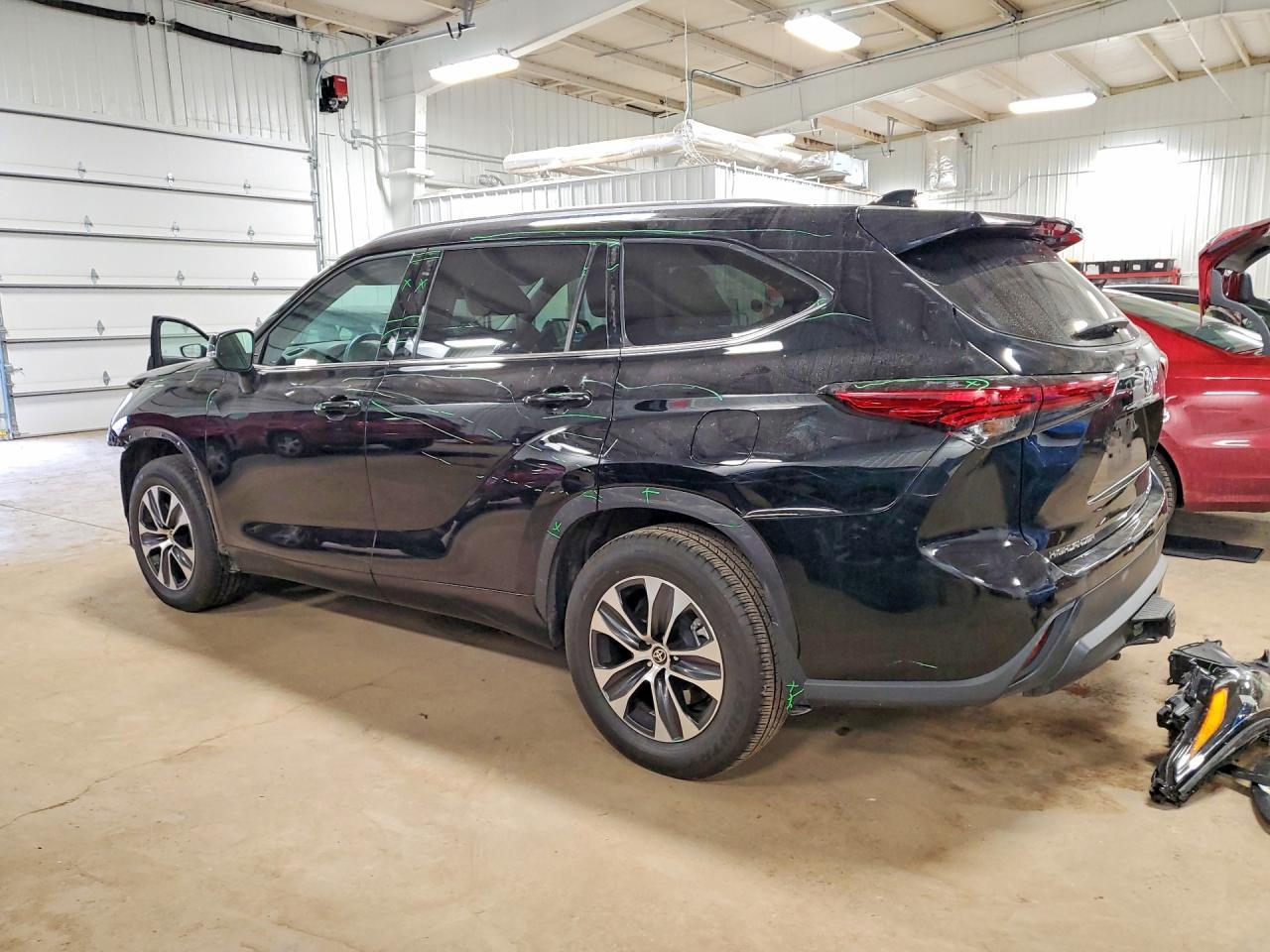2021 TOYOTA HIGHLANDER