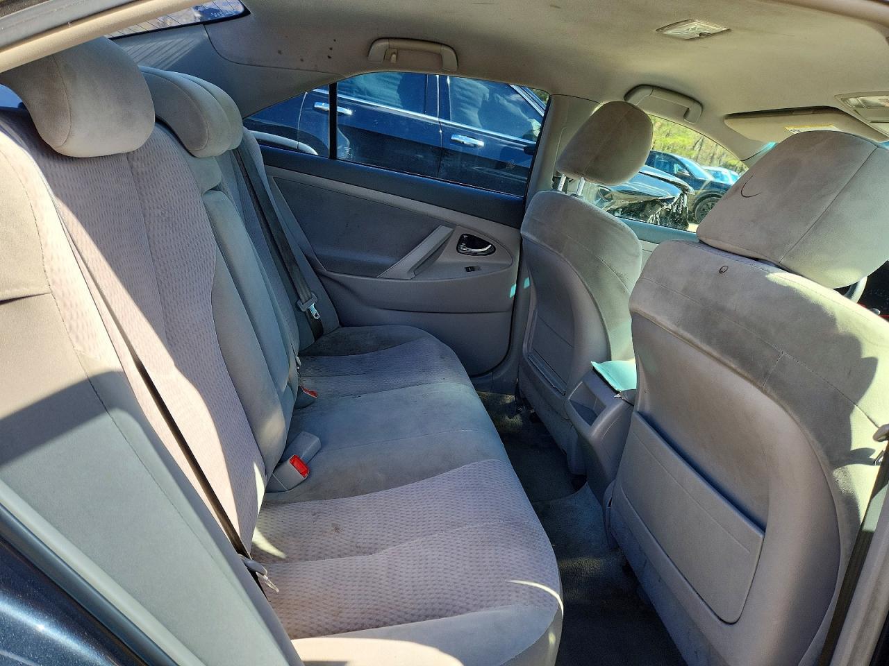 2010 TOYOTA CAMRY