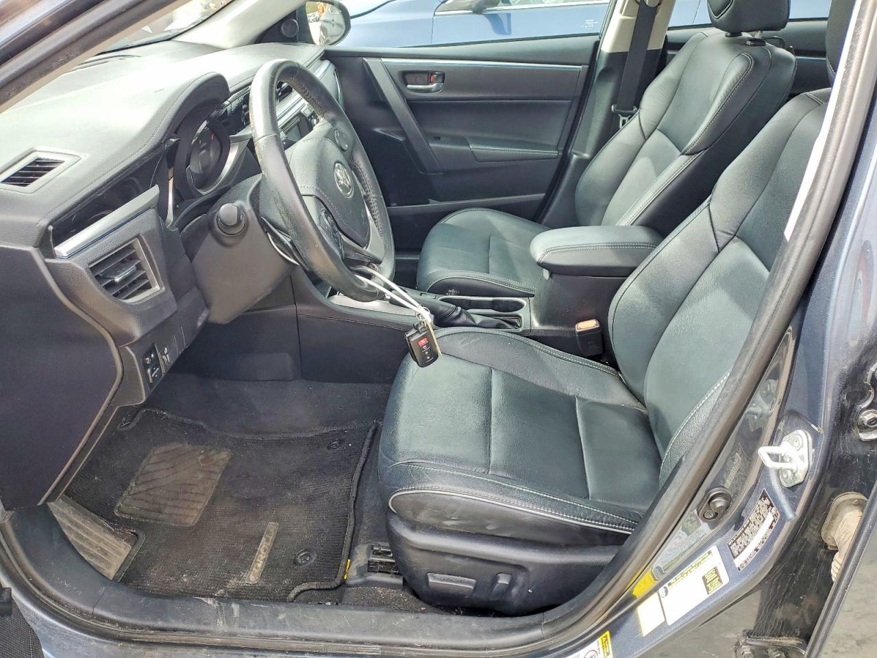 2015 TOYOTA COROLLA
