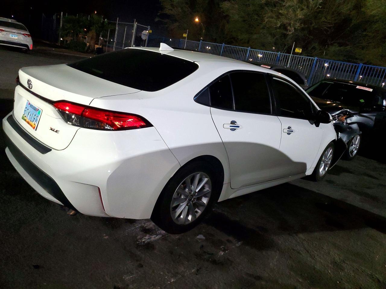 2021 TOYOTA COROLLA