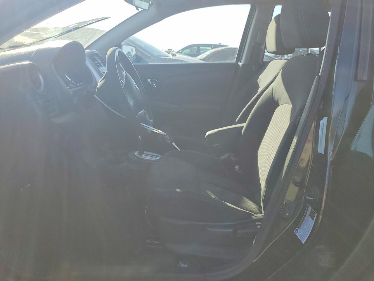 2017 NISSAN VERSA