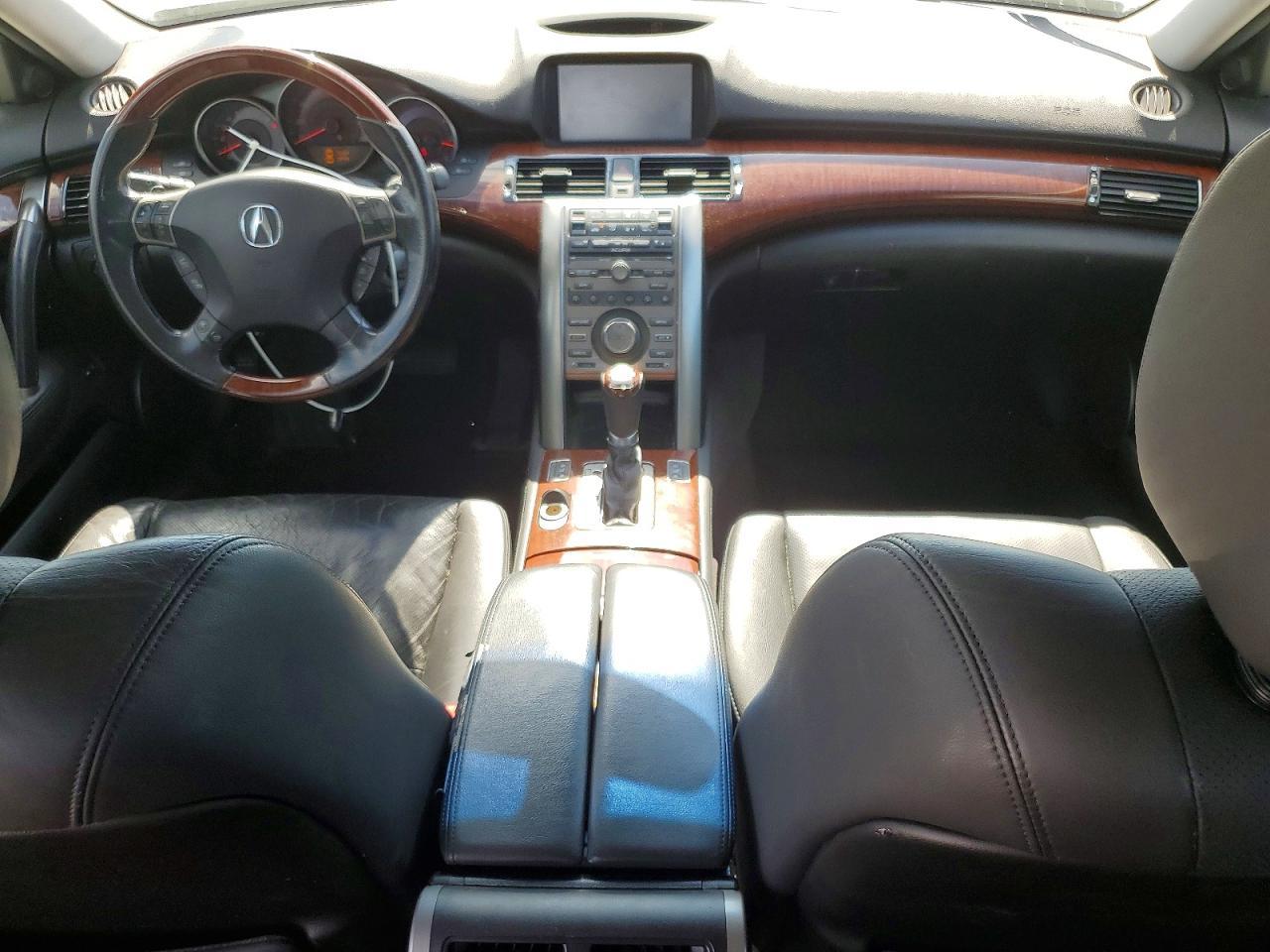 2010 ACURA RL