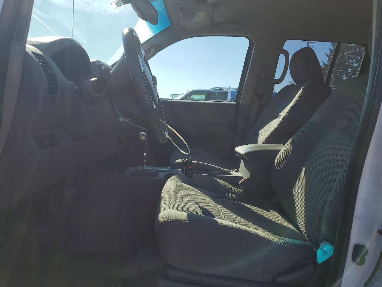 2012 NISSAN Frontier