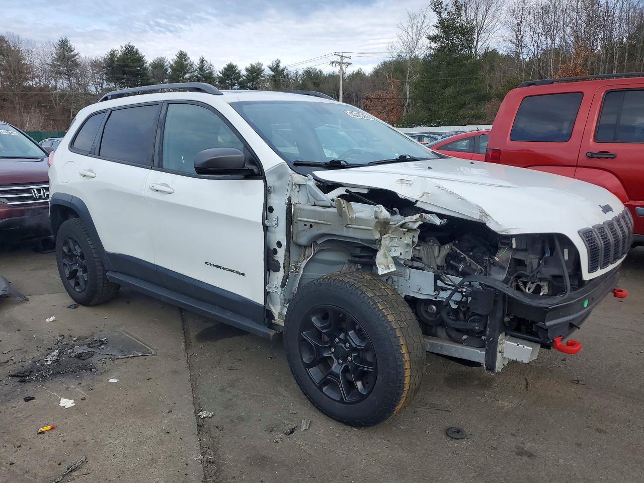 2019 JEEP CHEROKEE