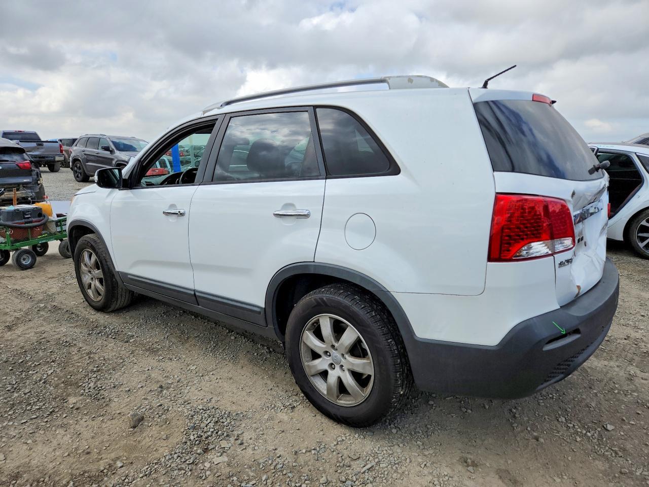 2013 KIA SORENTO