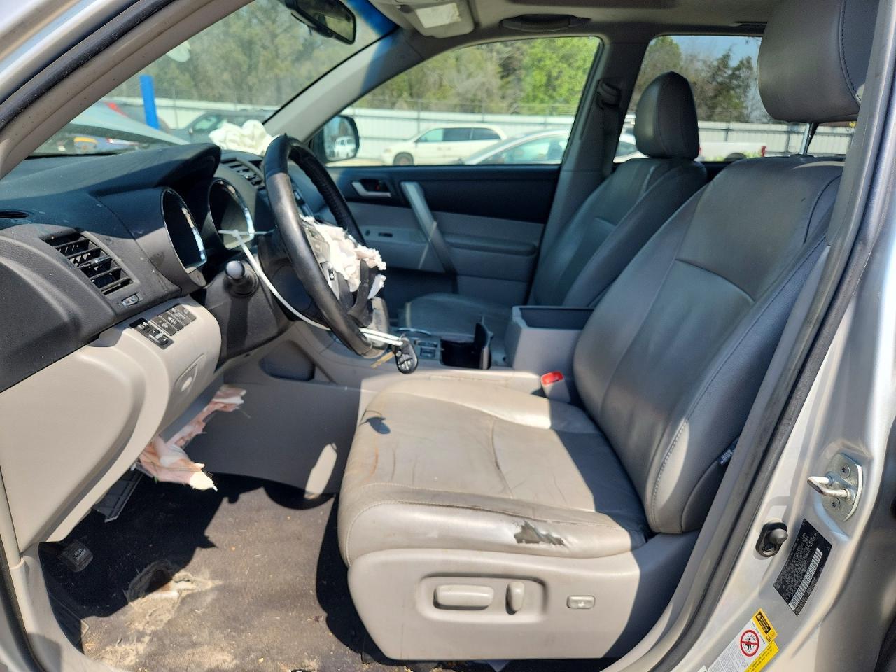 2013 TOYOTA HIGHLANDER