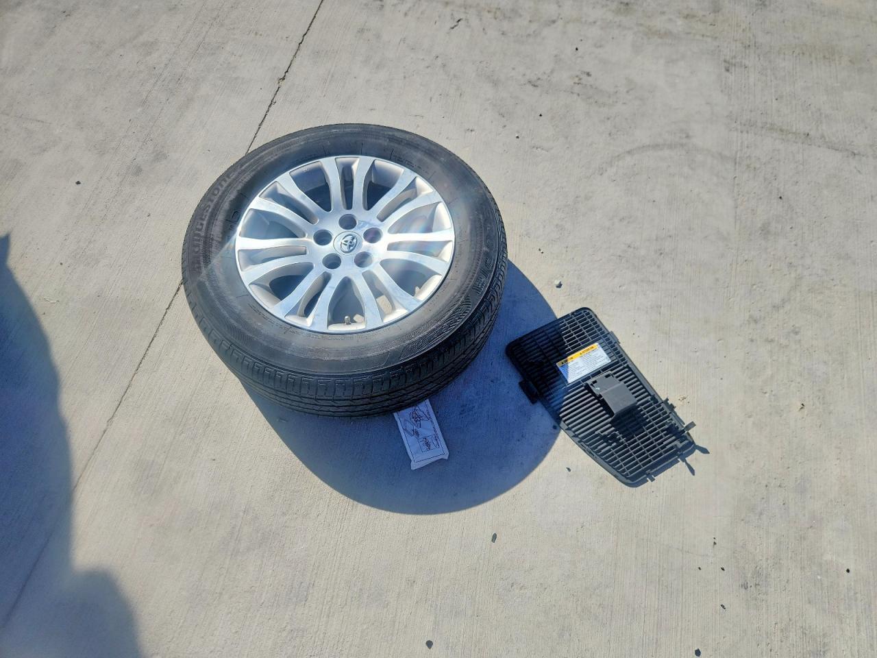 2017 TOYOTA SIENNA